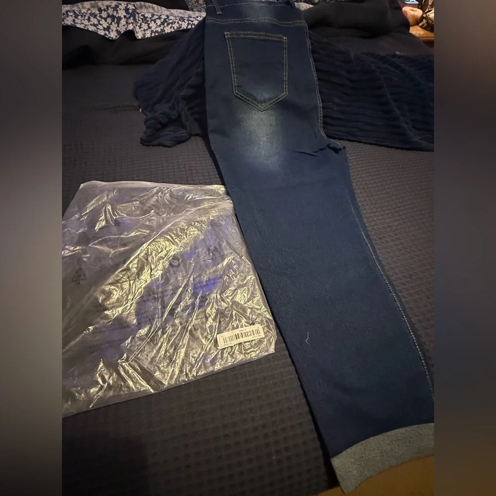 Jeans - Picture 1 of 1